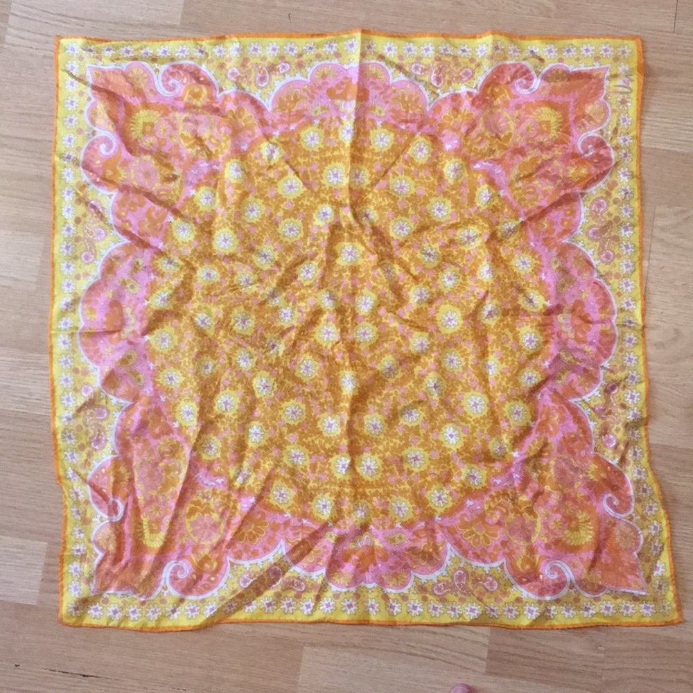 Vera vintage scarf